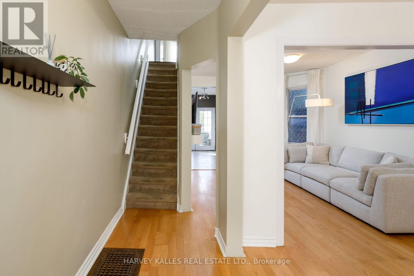 380a Westmoreland Avenue, Toronto, Ontario  M6H 3A7 - Photo 4 - W12483185