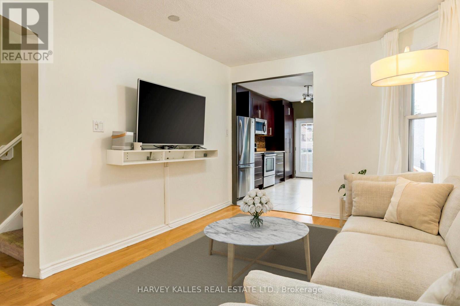 380a Westmoreland Avenue, Toronto, Ontario  M6H 3A7 - Photo 9 - W12483185