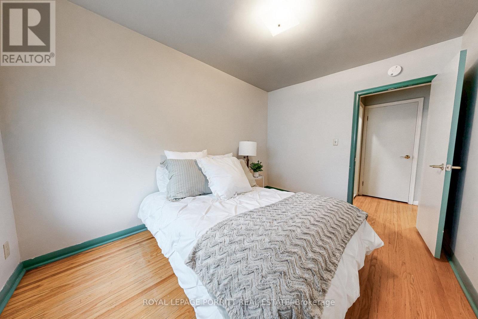 30 Thirtieth Street, Toronto, Ontario  M8W 3B6 - Photo 13 - W12483206