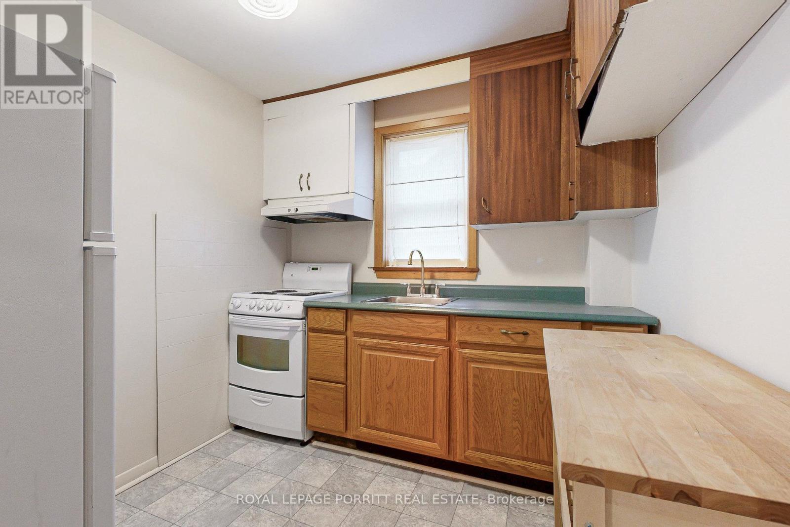 30 Thirtieth Street, Toronto, Ontario  M8W 3B6 - Photo 9 - W12483206
