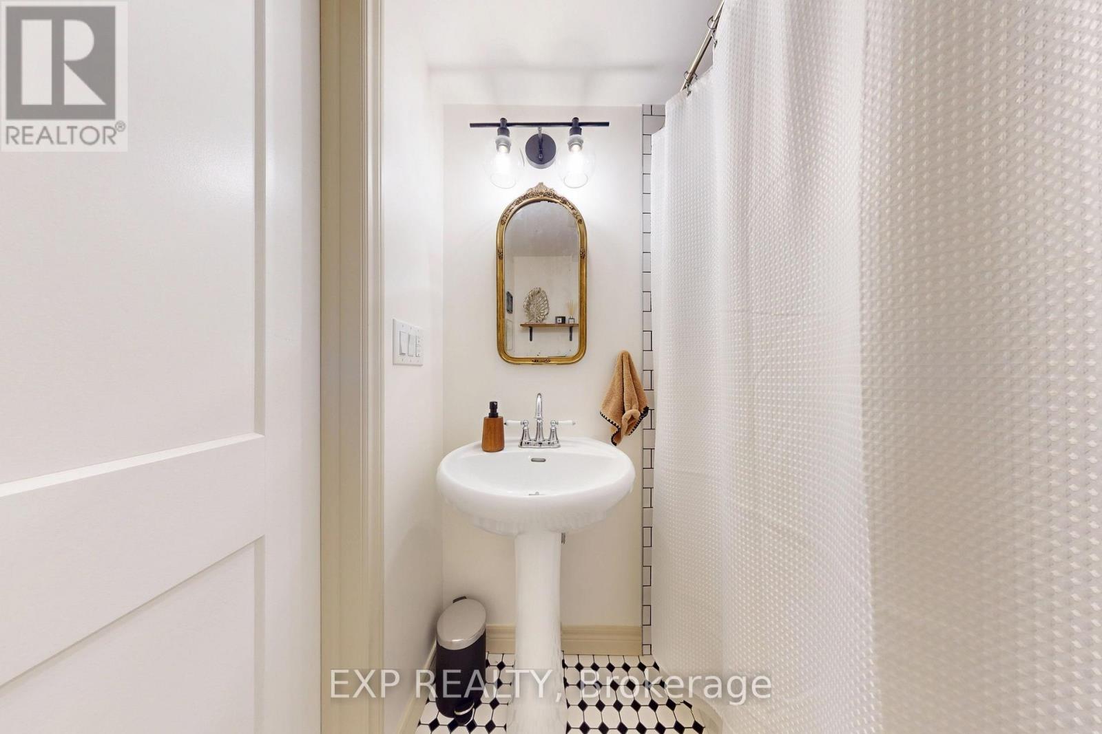 28 - 6699 Falconer Drive, Mississauga, Ontario  L5N 2E3 - Photo 27 - W12483210