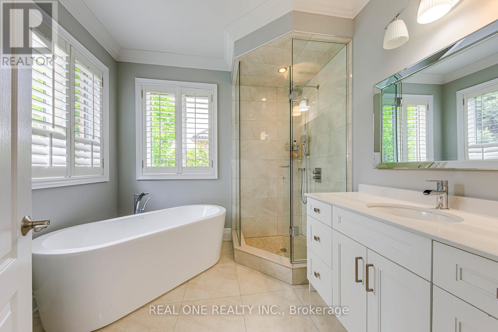 1205 Kestell Boulevard, Oakville, Ontario  L6H 0A9 - Photo 26 - W12483219
