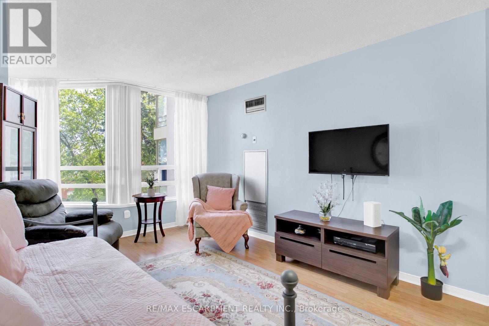 306 - 75 King Street E, Mississauga, Ontario  L5A 4G5 - Photo 27 - W12483229