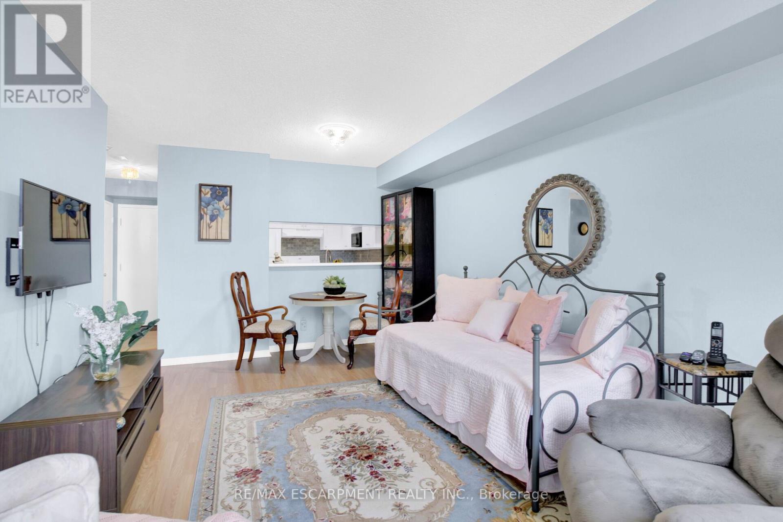 306 - 75 King Street E, Mississauga, Ontario  L5A 4G5 - Photo 29 - W12483229