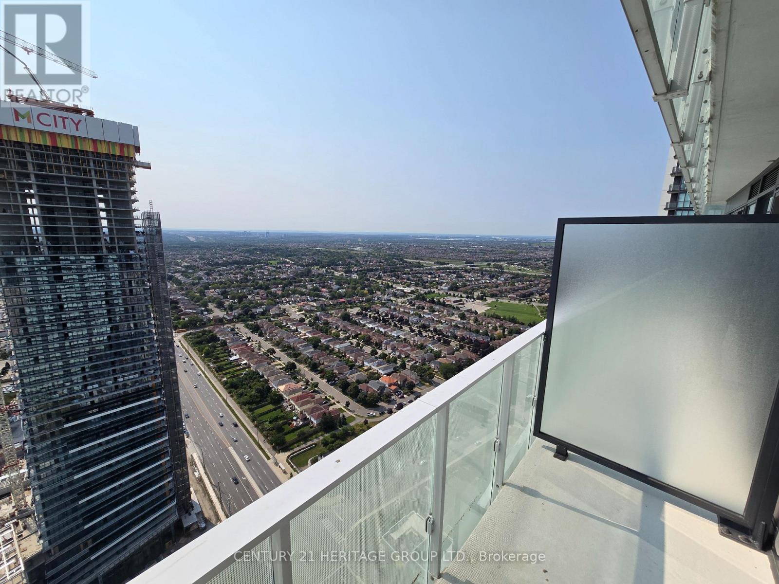 4008 - 3900 Confederation Parkway, Mississauga, Ontario  L5B 3J1 - Photo 10 - W12483230