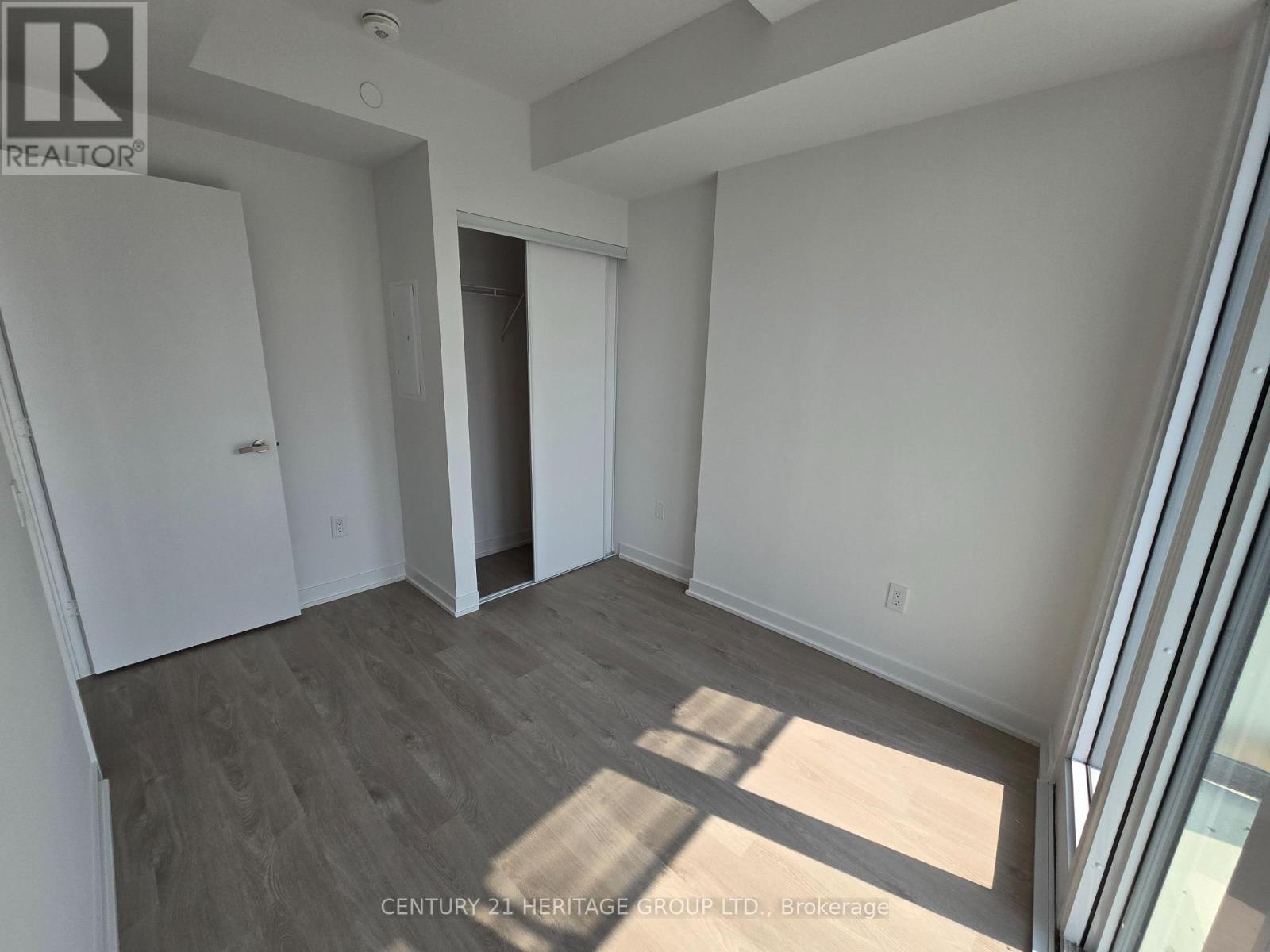 4008 - 3900 Confederation Parkway, Mississauga, Ontario  L5B 3J1 - Photo 14 - W12483230