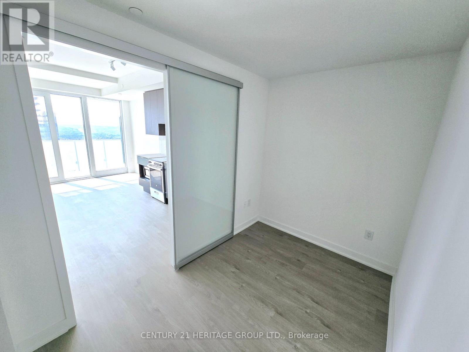 4008 - 3900 Confederation Parkway, Mississauga, Ontario  L5B 3J1 - Photo 16 - W12483230