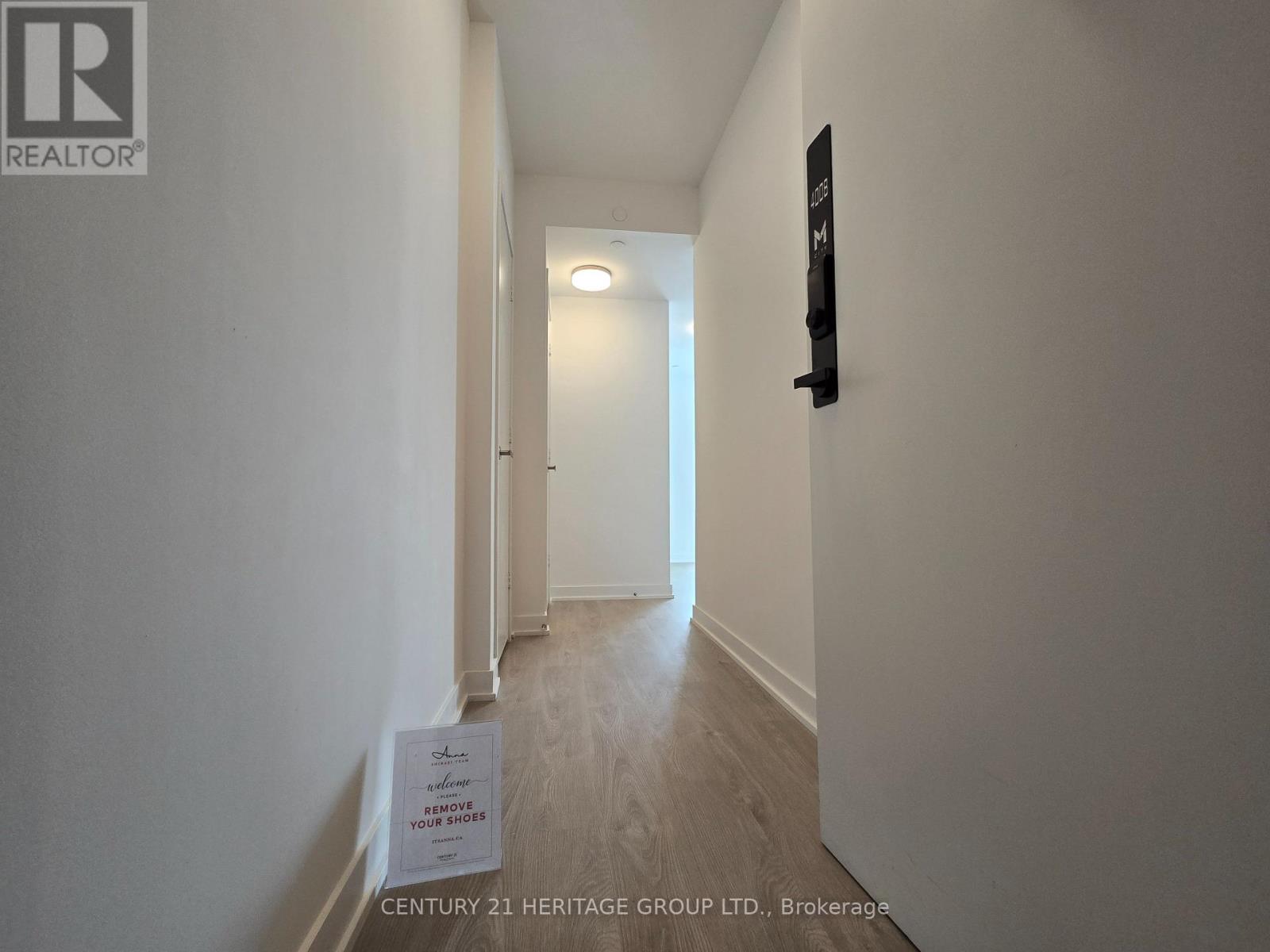 4008 - 3900 Confederation Parkway, Mississauga, Ontario  L5B 3J1 - Photo 21 - W12483230