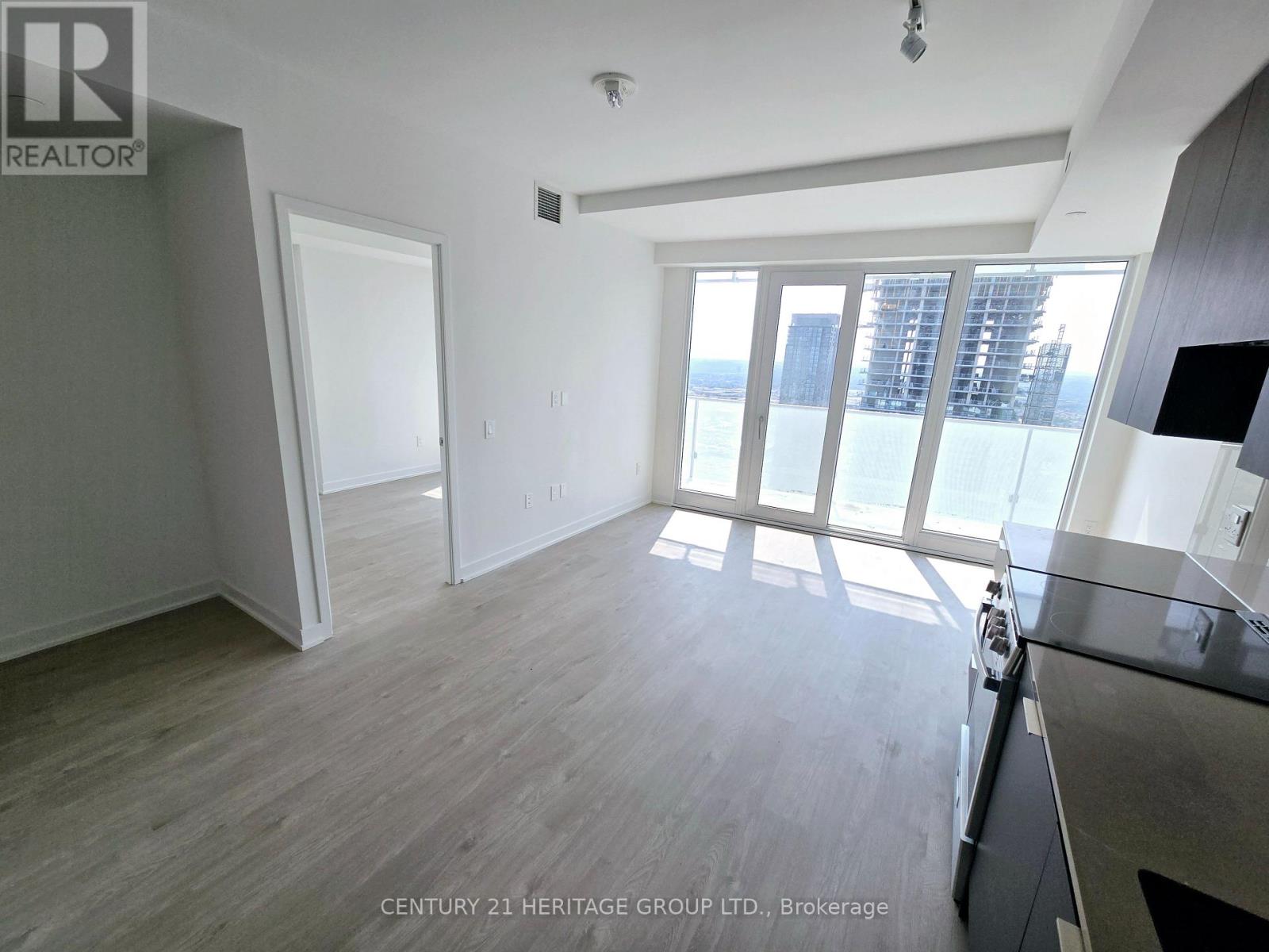 4008 - 3900 Confederation Parkway, Mississauga, Ontario  L5B 3J1 - Photo 5 - W12483230