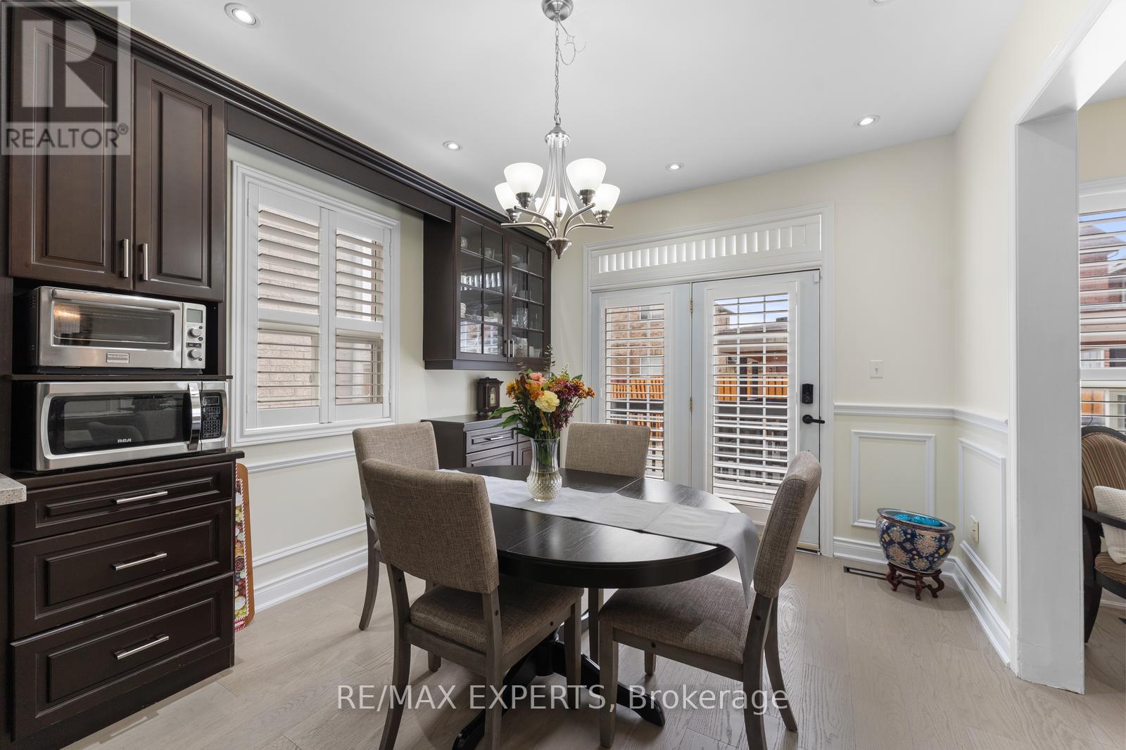 14 Plateau Drive, Brampton, Ontario  L6R 3G5 - Photo 17 - W12483231