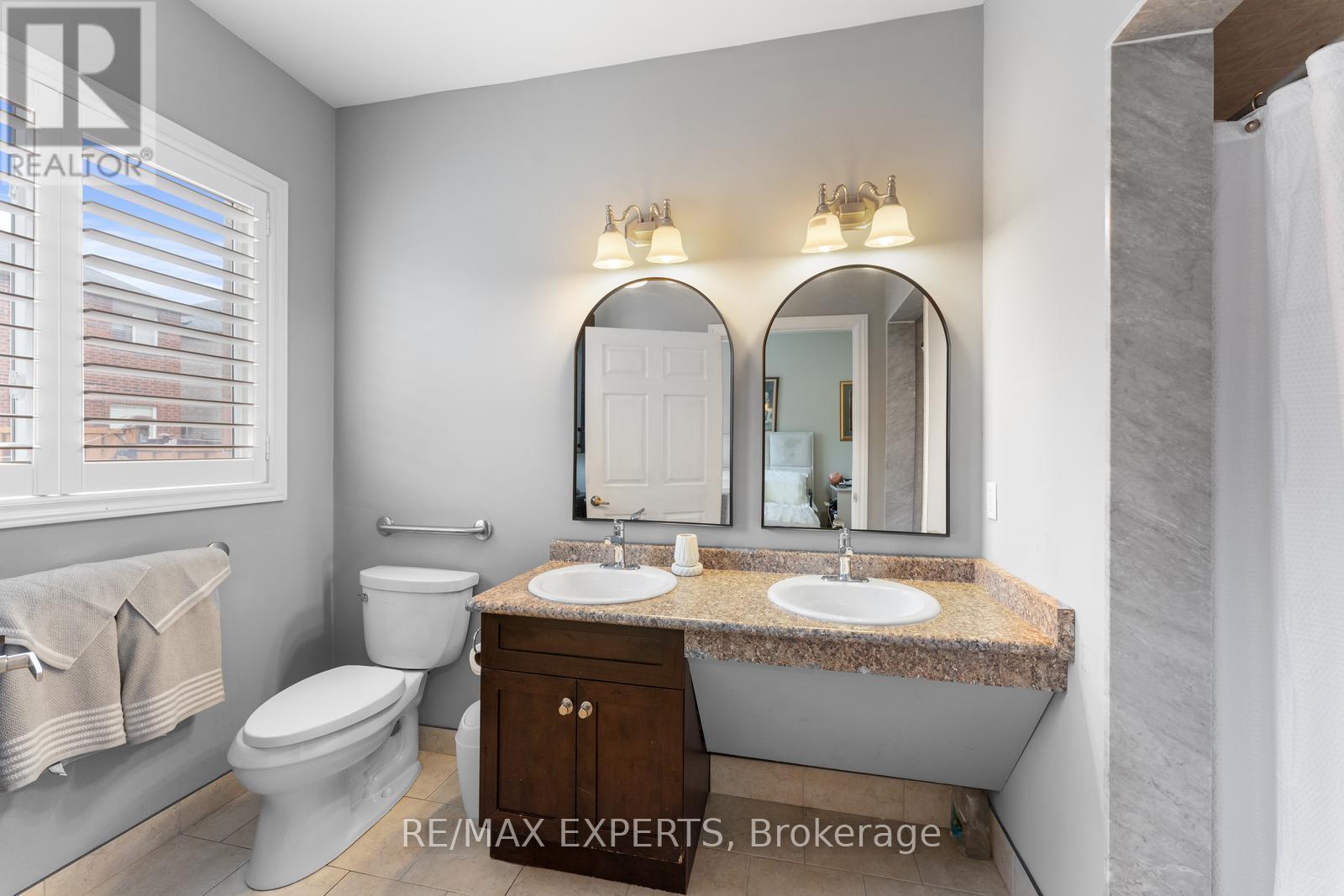 14 Plateau Drive, Brampton, Ontario  L6R 3G5 - Photo 25 - W12483231