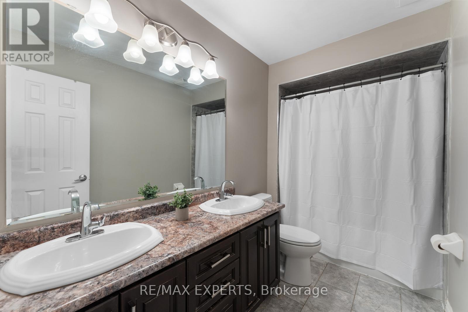 14 Plateau Drive, Brampton, Ontario  L6R 3G5 - Photo 28 - W12483231
