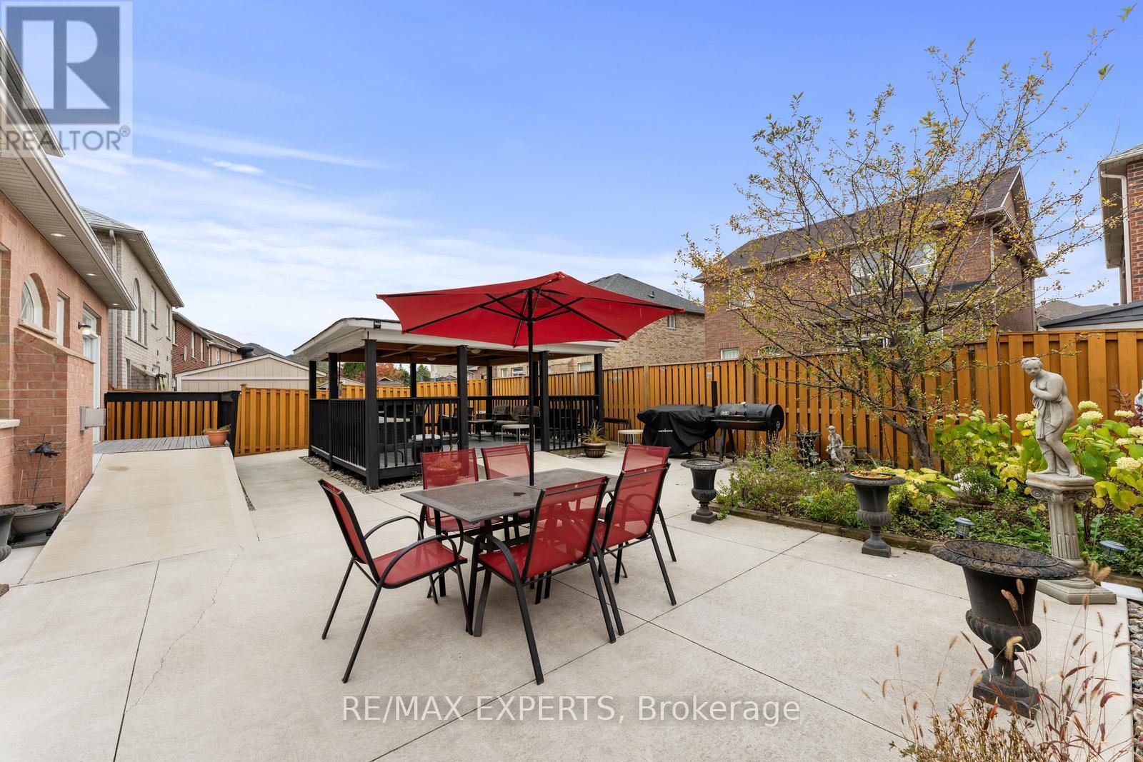 14 Plateau Drive, Brampton, Ontario  L6R 3G5 - Photo 40 - W12483231