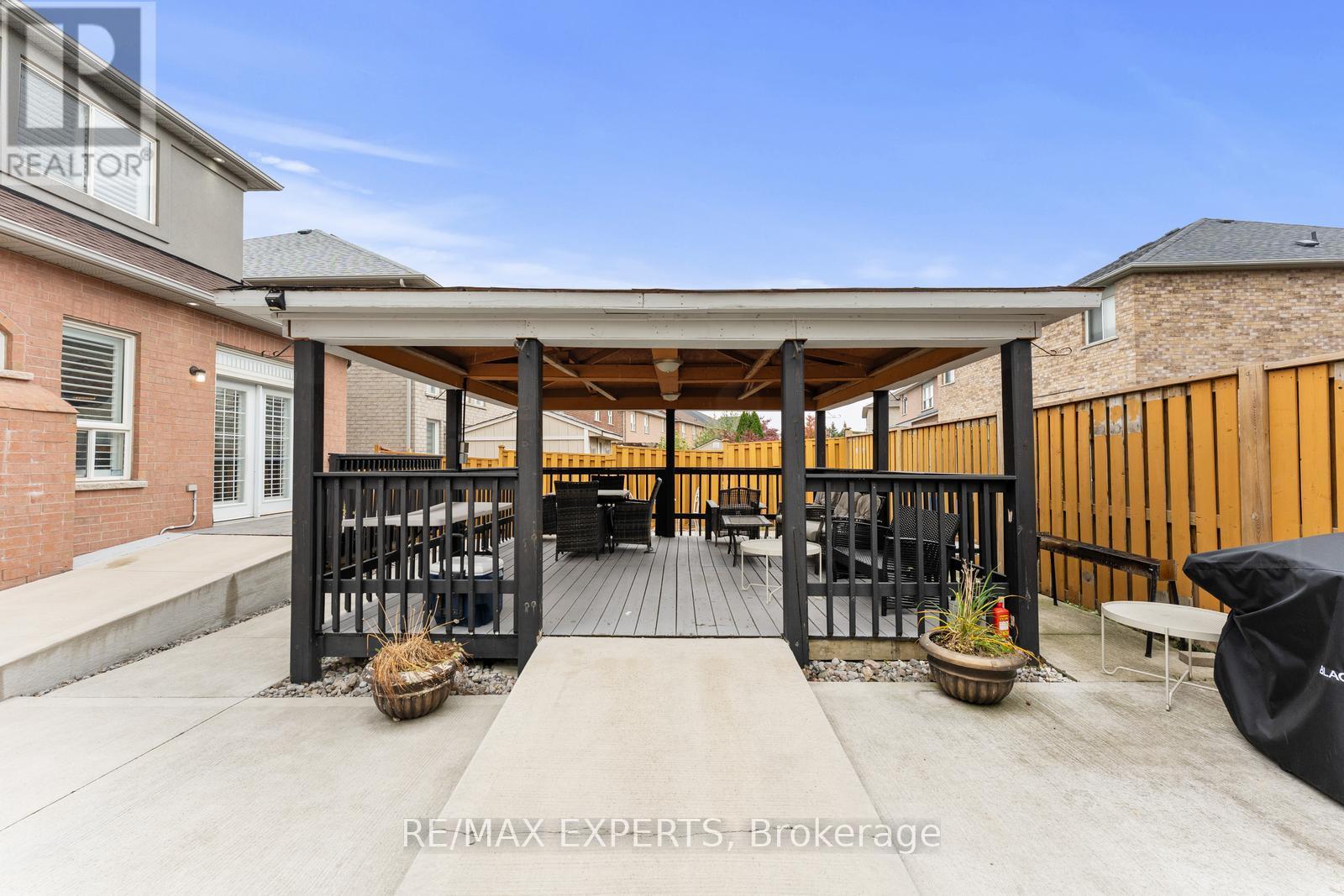 14 Plateau Drive, Brampton, Ontario  L6R 3G5 - Photo 44 - W12483231