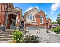 135 TAWNY CRESCENT, Oakville, Ontario