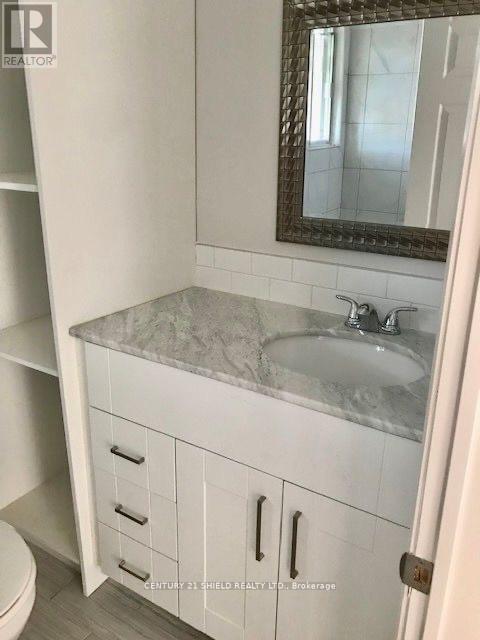 647 Gloucester Street N, Cornwall, Ontario K6H 3X7 - Photo 8 - X12483260