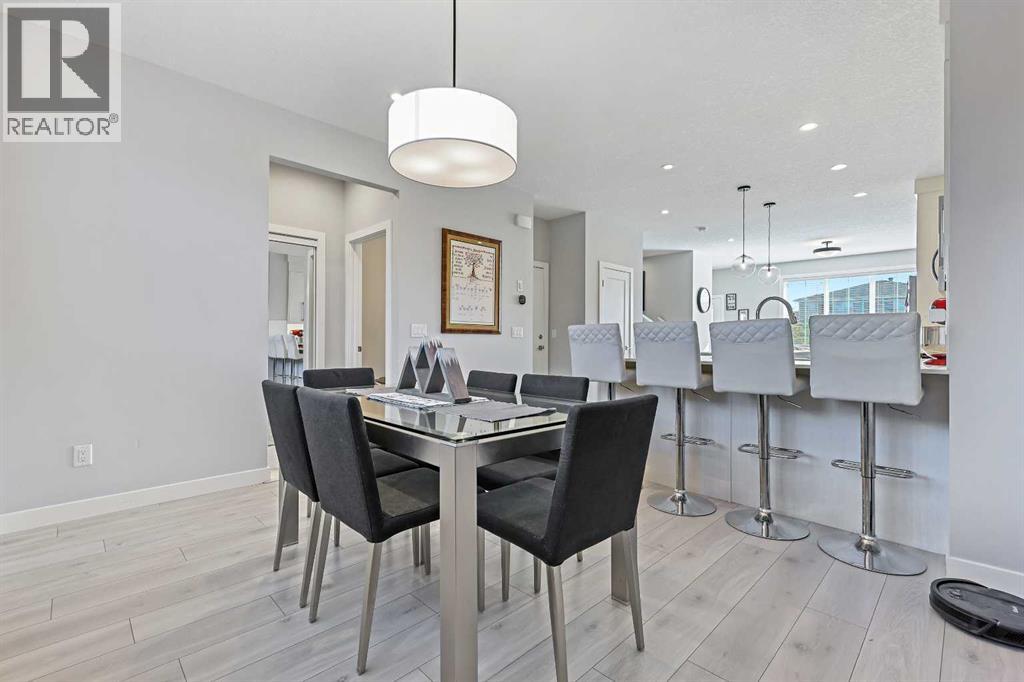 193 Creekside Drive Sw, Calgary, Alberta  T2X 4X7 - Photo 14 - A2258533