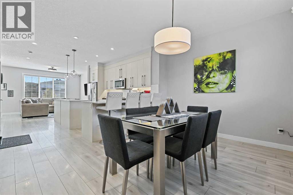 193 Creekside Drive Sw, Calgary, Alberta  T2X 4X7 - Photo 15 - A2258533