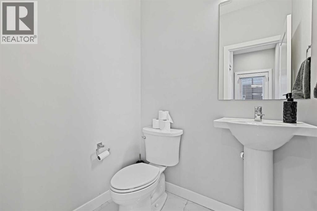 193 Creekside Drive Sw, Calgary, Alberta  T2X 4X7 - Photo 16 - A2258533