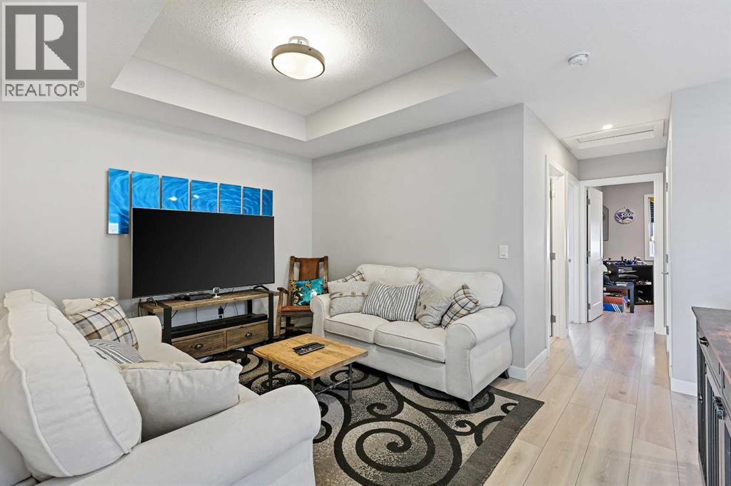 193 Creekside Drive Sw, Calgary, Alberta  T2X 4X7 - Photo 18 - A2258533