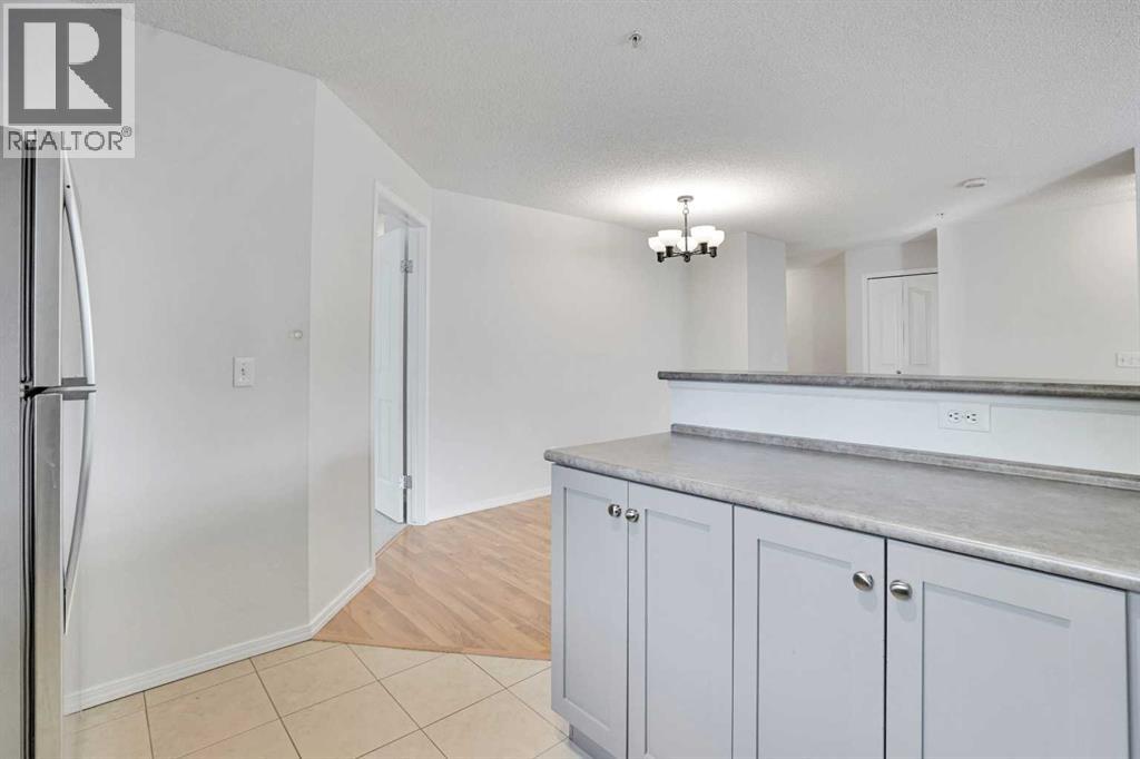 2202, 8 Bridlecrest Drive Sw, Calgary, Alberta  T2Y 0H7 - Photo 14 - A2261728