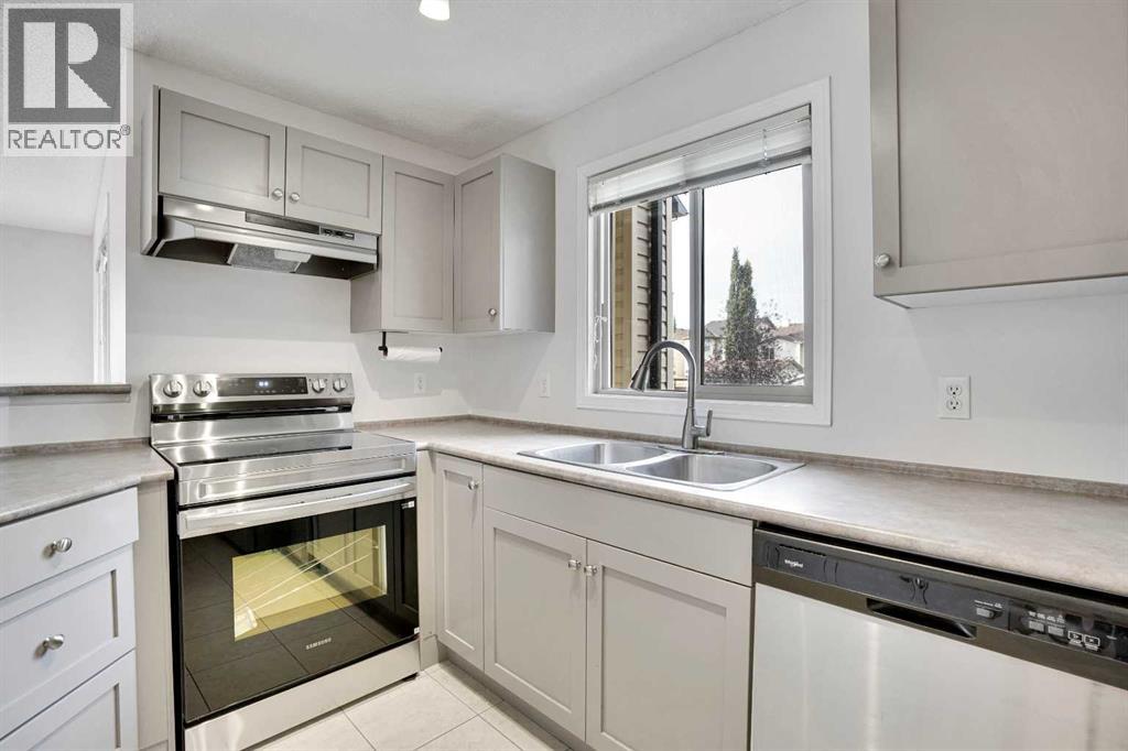 2202, 8 Bridlecrest Drive Sw, Calgary, Alberta  T2Y 0H7 - Photo 3 - A2261728