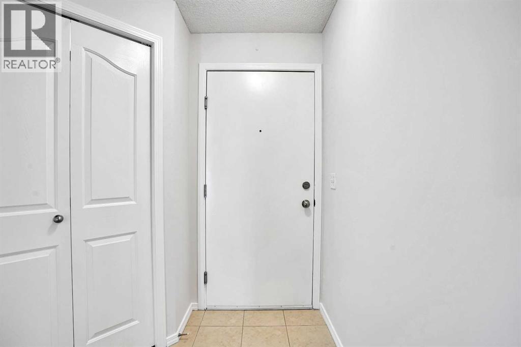 2202, 8 Bridlecrest Drive Sw, Calgary, Alberta  T2Y 0H7 - Photo 4 - A2261728