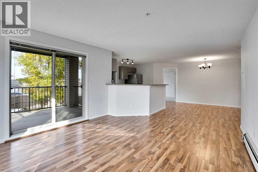 2202, 8 Bridlecrest Drive Sw, Calgary, Alberta  T2Y 0H7 - Photo 2 - A2261728