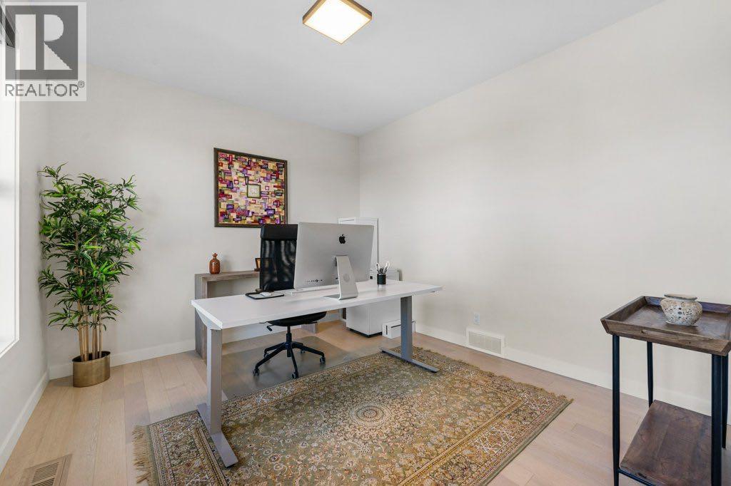 409 Shawnee Boulevard Sw, Calgary, Alberta  T2Y 0T4 - Photo 19 - A2263453