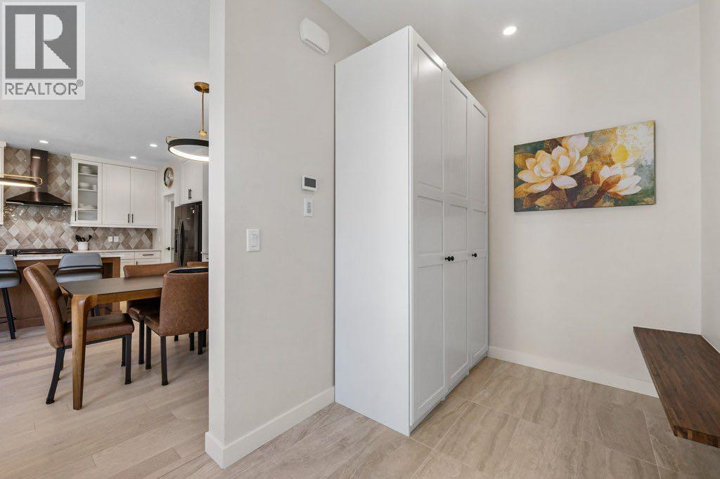 409 Shawnee Boulevard Sw, Calgary, Alberta  T2Y 0T4 - Photo 22 - A2263453