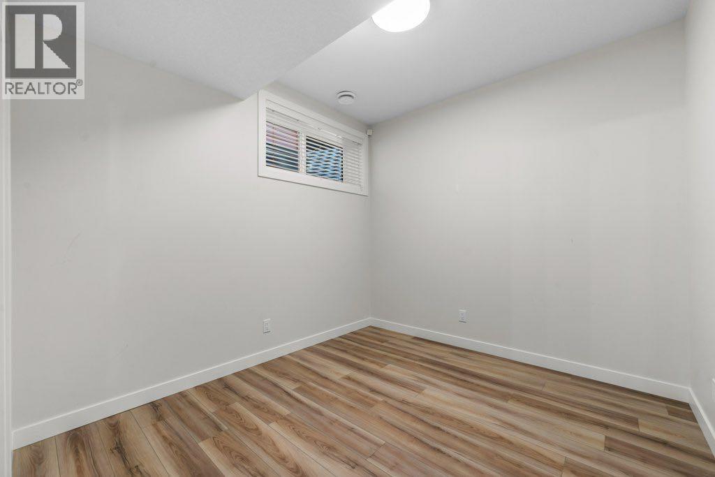 409 Shawnee Boulevard Sw, Calgary, Alberta  T2Y 0T4 - Photo 37 - A2263453