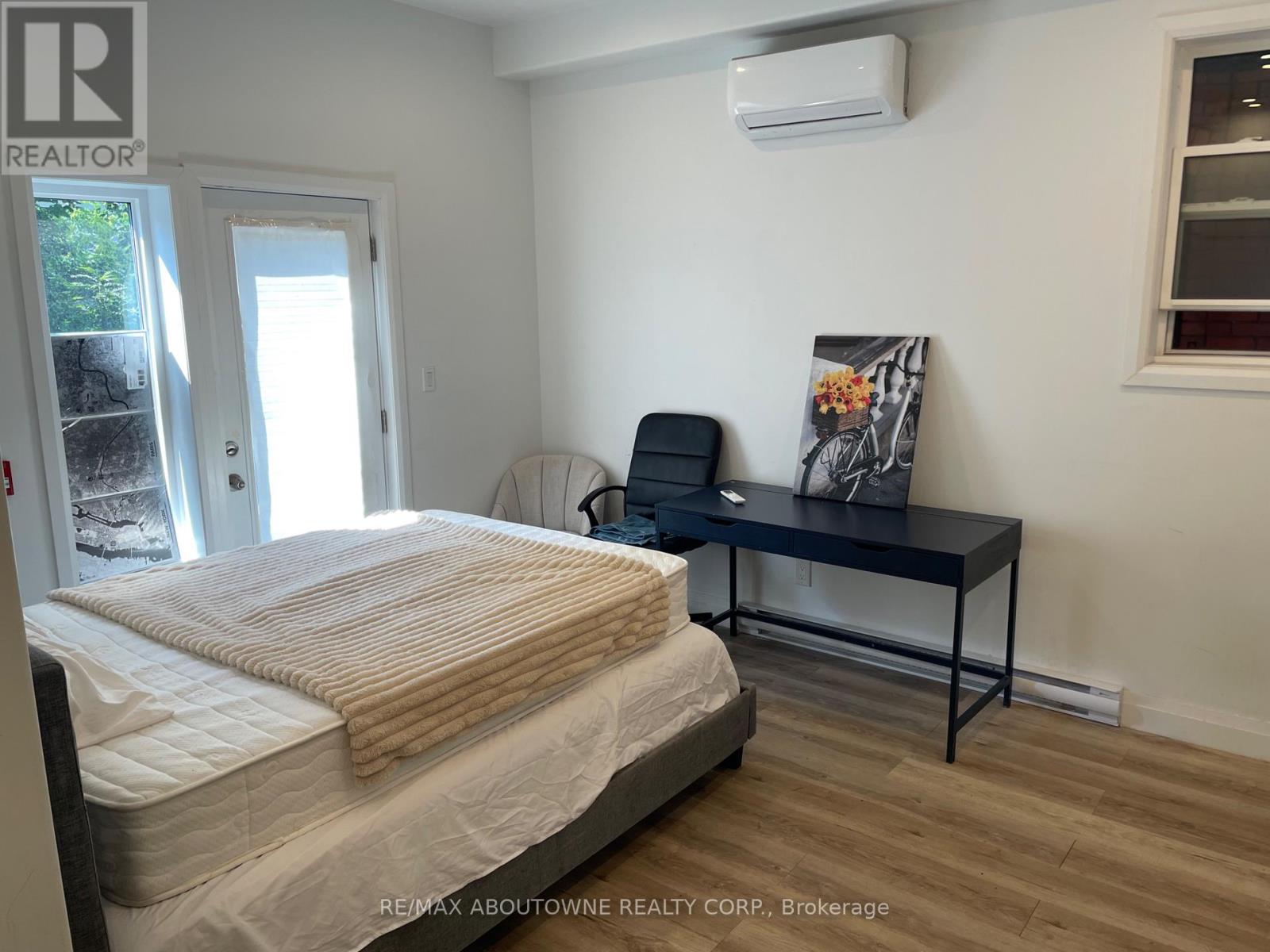 102 - 66 Wellington Street S, Hamilton, Ontario  L8N 2R1 - Photo 12 - X12483168