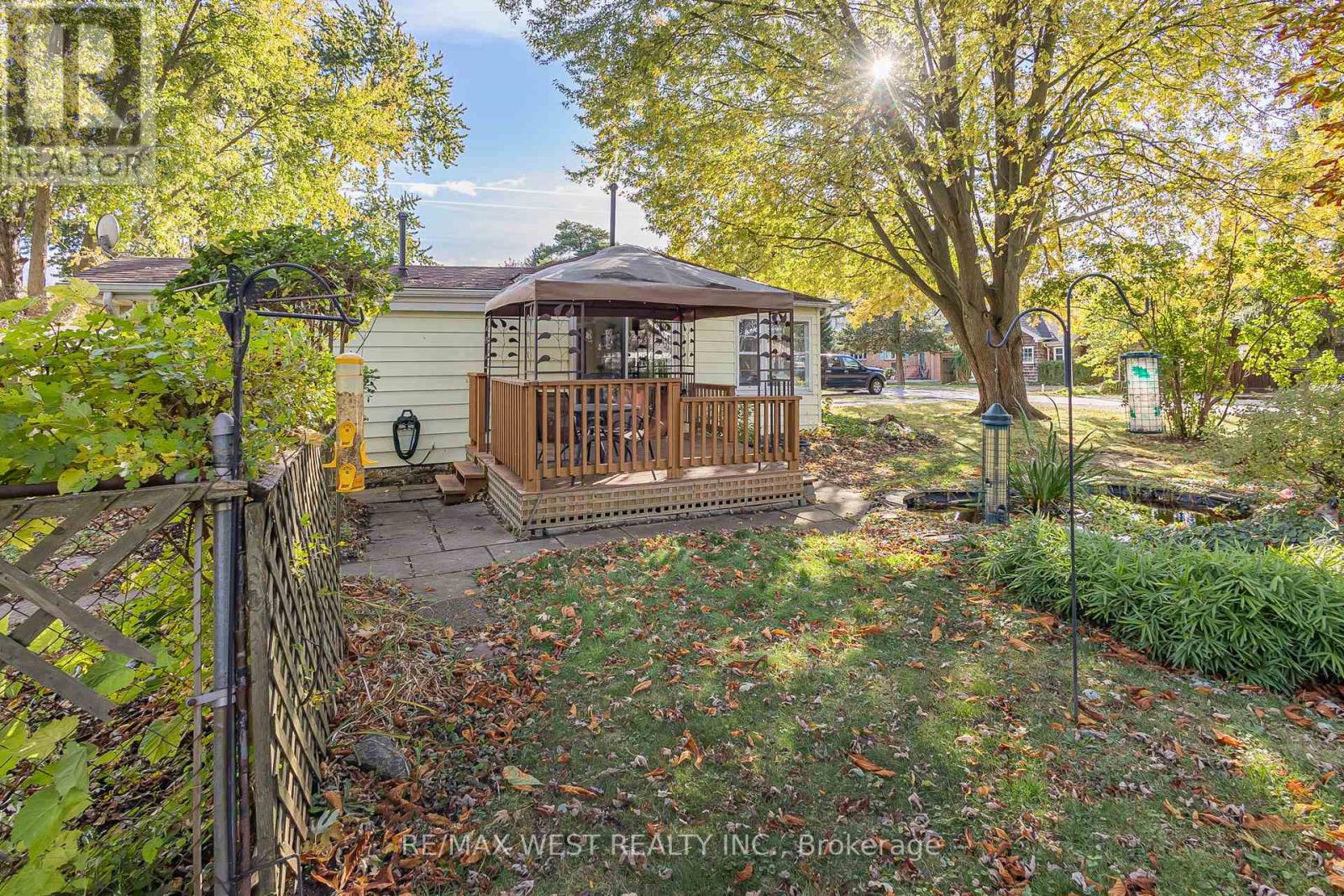 2018 Yonge Street, Sarnia, Ontario  N0N 1C0 - Photo 13 - X12483189