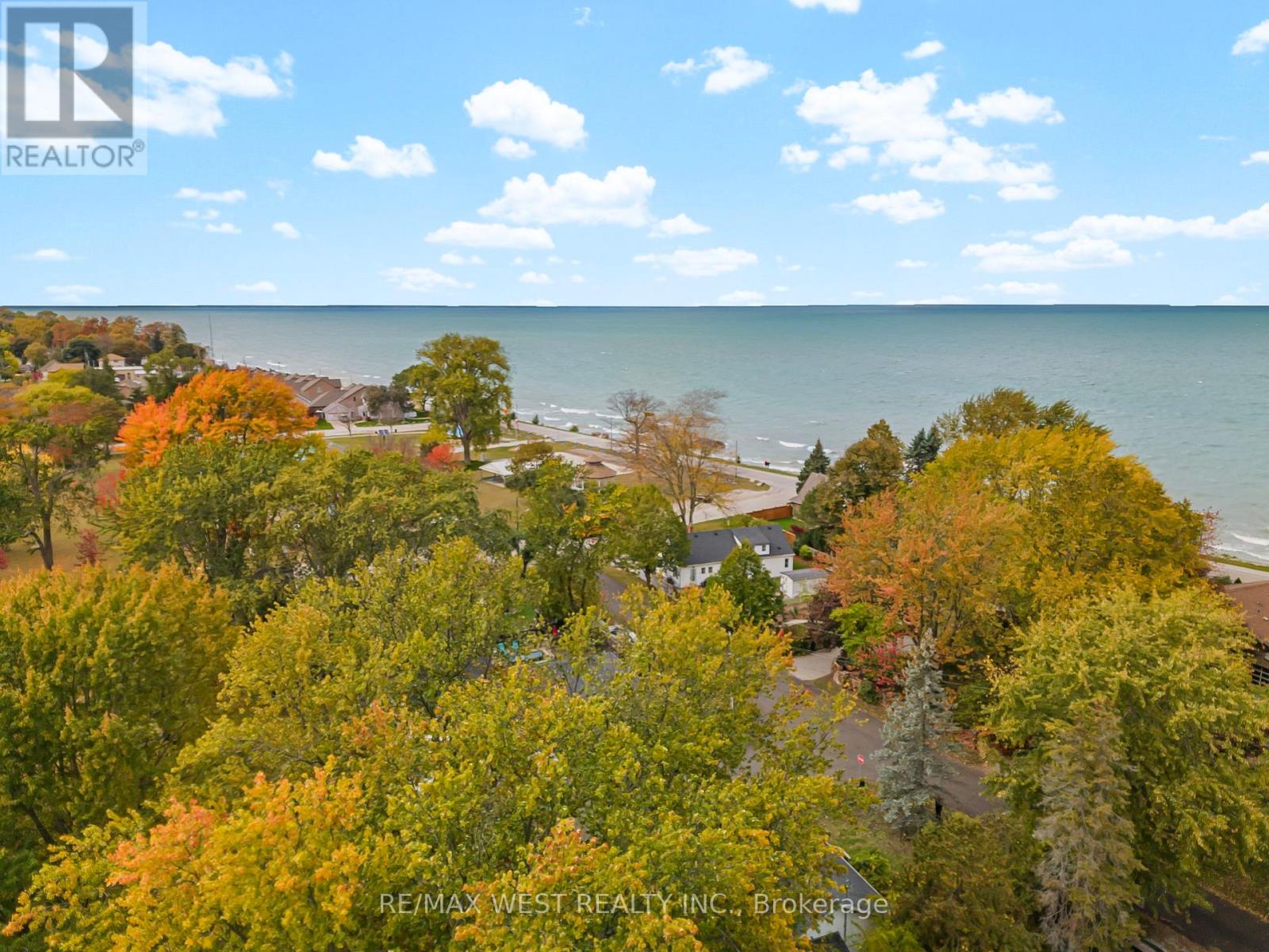 2018 Yonge Street, Sarnia, Ontario  N0N 1C0 - Photo 15 - X12483189