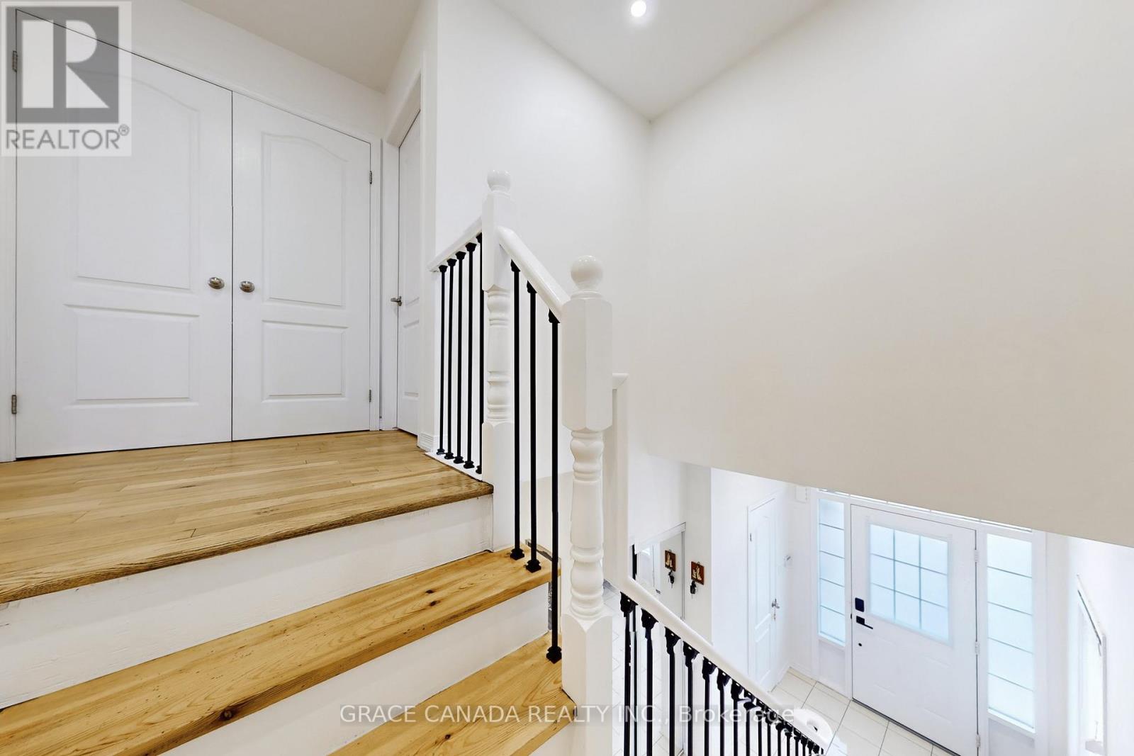 43 Bankfield Crescent, Hamilton, Ontario  L8J 0C1 - Photo 21 - X12483194