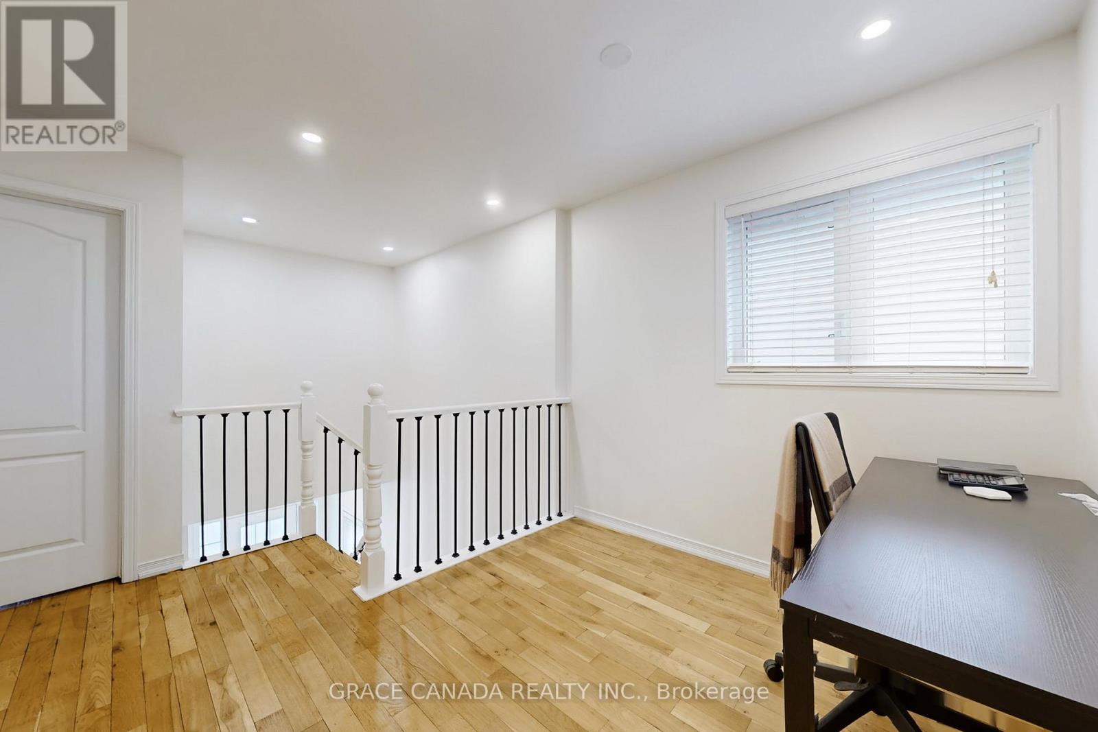 43 Bankfield Crescent, Hamilton, Ontario  L8J 0C1 - Photo 26 - X12483194