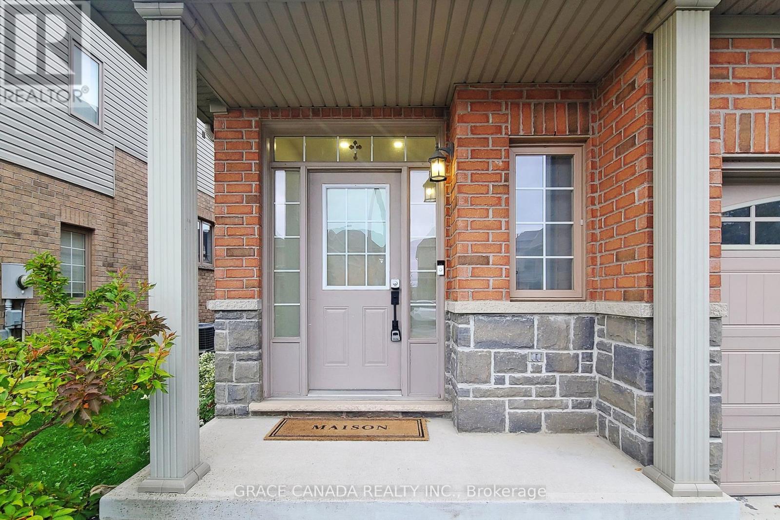 43 Bankfield Crescent, Hamilton, Ontario  L8J 0C1 - Photo 3 - X12483194