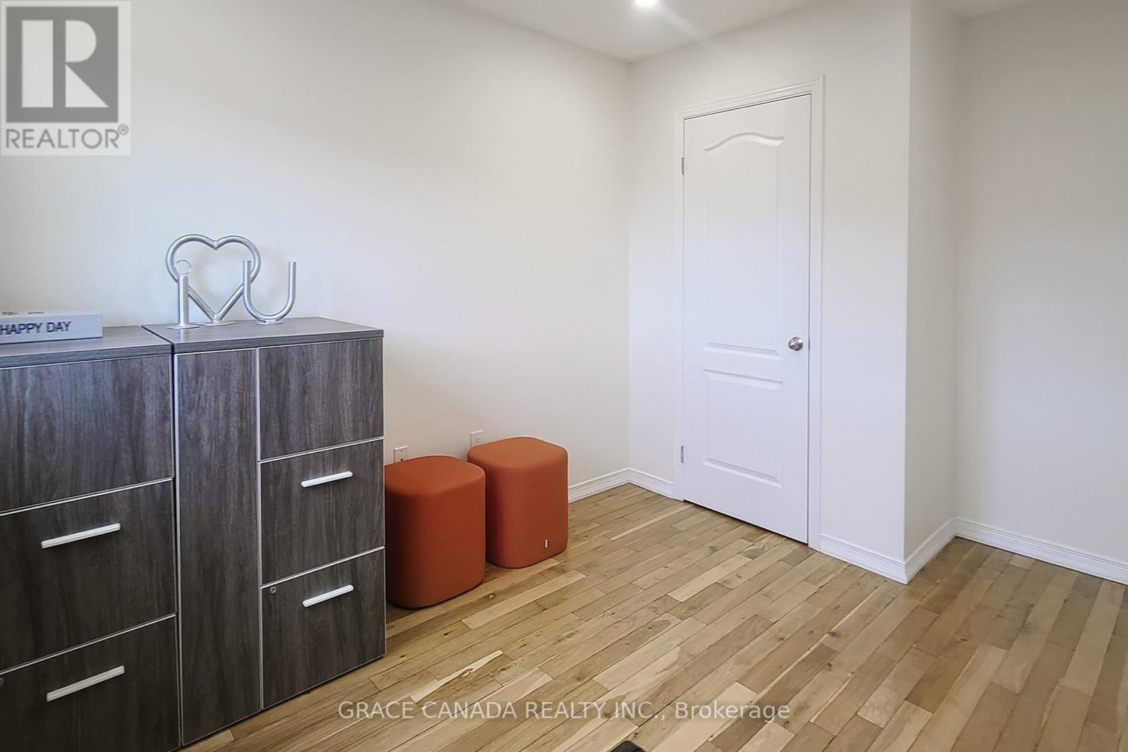 43 Bankfield Crescent, Hamilton, Ontario  L8J 0C1 - Photo 37 - X12483194