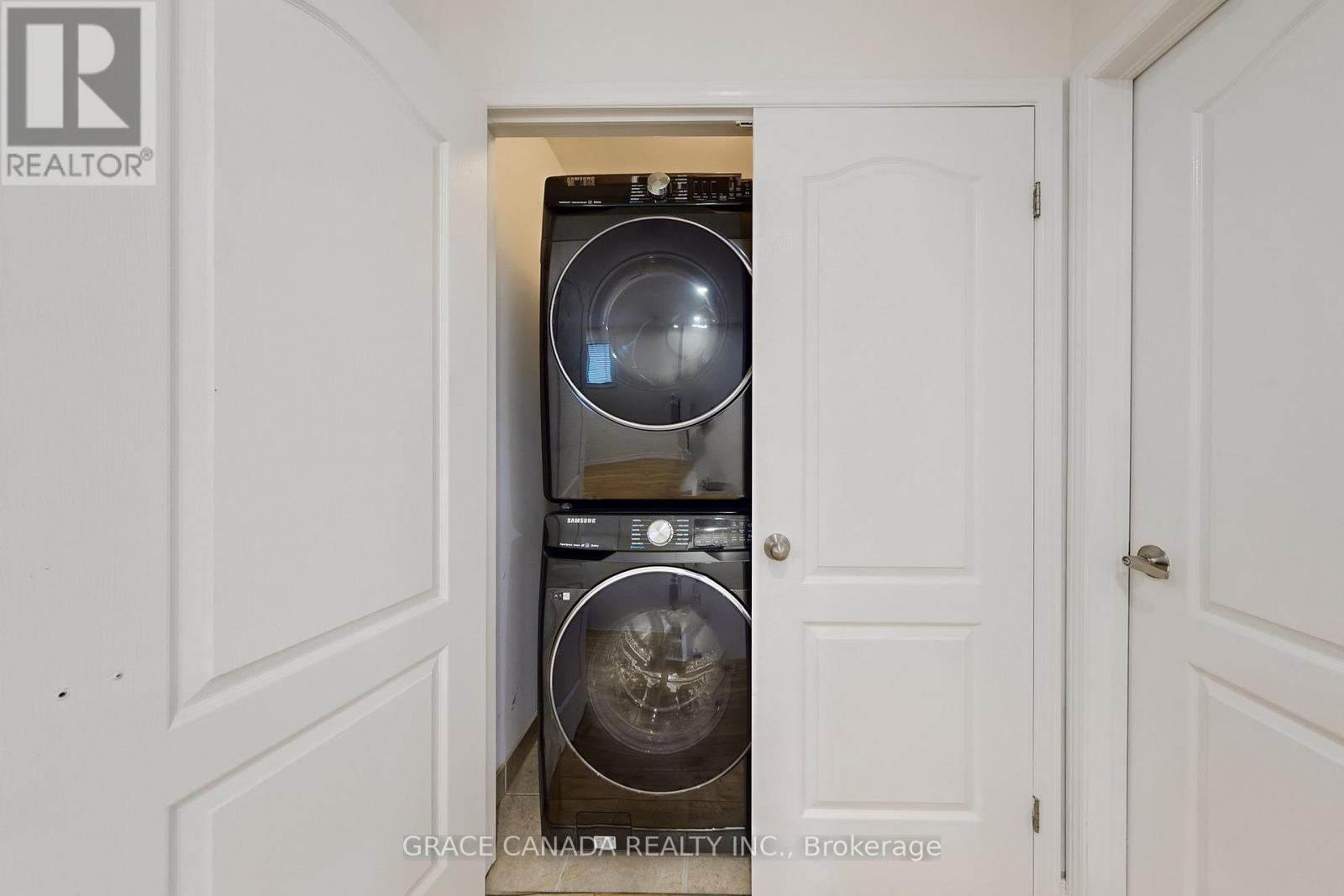 43 Bankfield Crescent, Hamilton, Ontario  L8J 0C1 - Photo 43 - X12483194