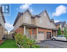 43 BANKFIELD CRESCENT, Hamilton, Ontario