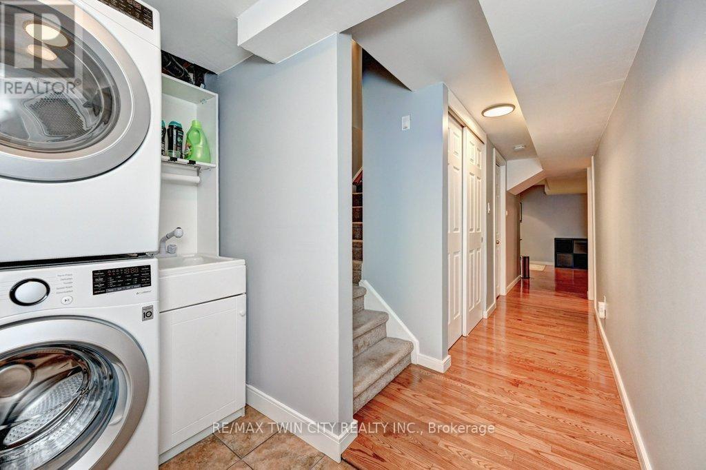 347 Bushview Crescent, Waterloo, Ontario  N2V 2A6 - Photo 16 - X12483216
