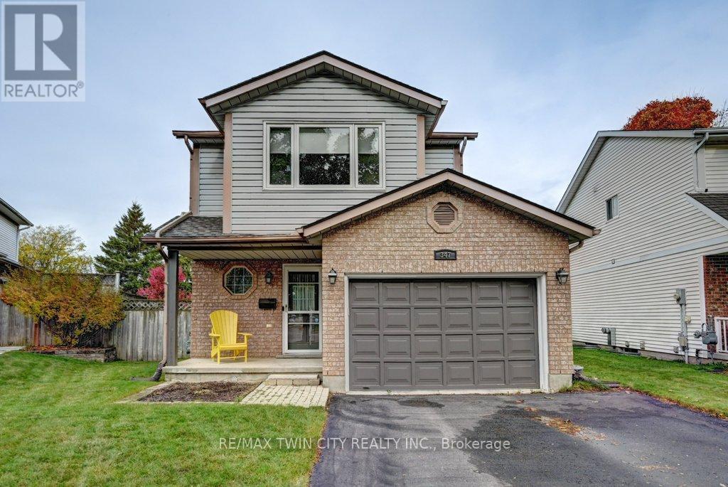 347 Bushview Crescent, Waterloo, Ontario  N2V 2A6 - Photo 2 - X12483216