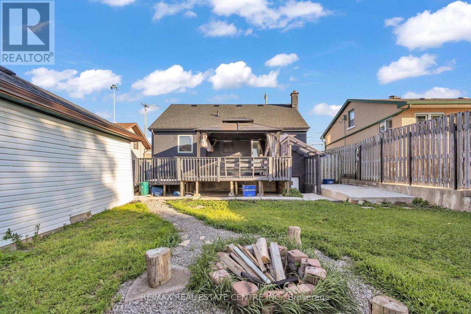 84 Avalon Place, Kitchener, Ontario  N2M 4N7 - Photo 35 - X12483227