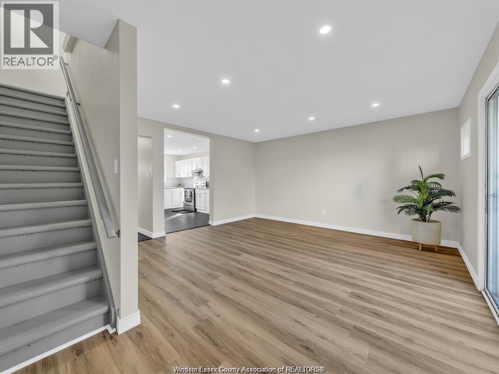 3073 Meadowbrook Lane Unit# 10, Windsor, Ontario  N8T 3C5 - Photo 11 - 25027207