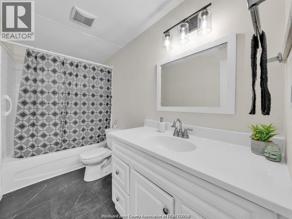3073 Meadowbrook Lane Unit# 10, Windsor, Ontario  N8T 3C5 - Photo 16 - 25027207