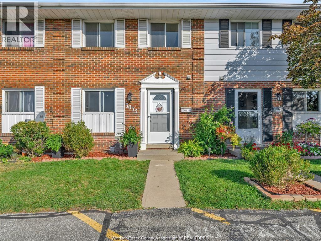 3073 Meadowbrook Lane Unit# 10, Windsor, Ontario  N8T 3C5 - Photo 2 - 25027207