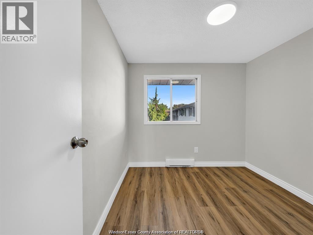 3073 Meadowbrook Lane Unit# 10, Windsor, Ontario  N8T 3C5 - Photo 20 - 25027207