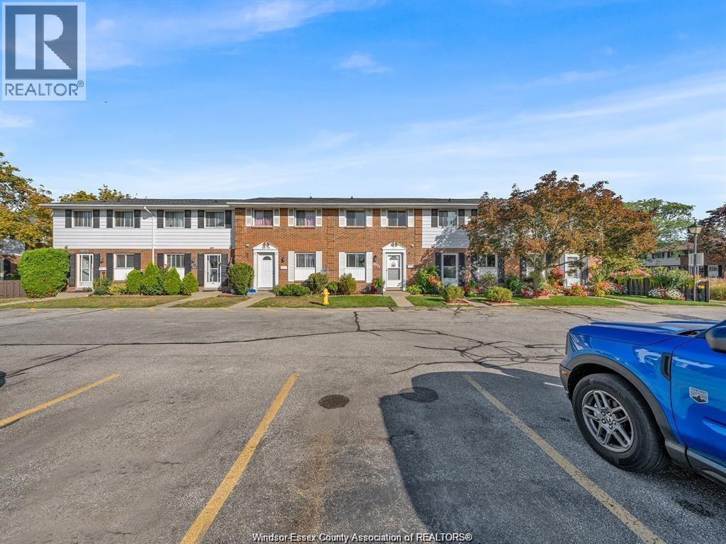 3073 Meadowbrook Lane Unit# 10, Windsor, Ontario  N8T 3C5 - Photo 33 - 25027207