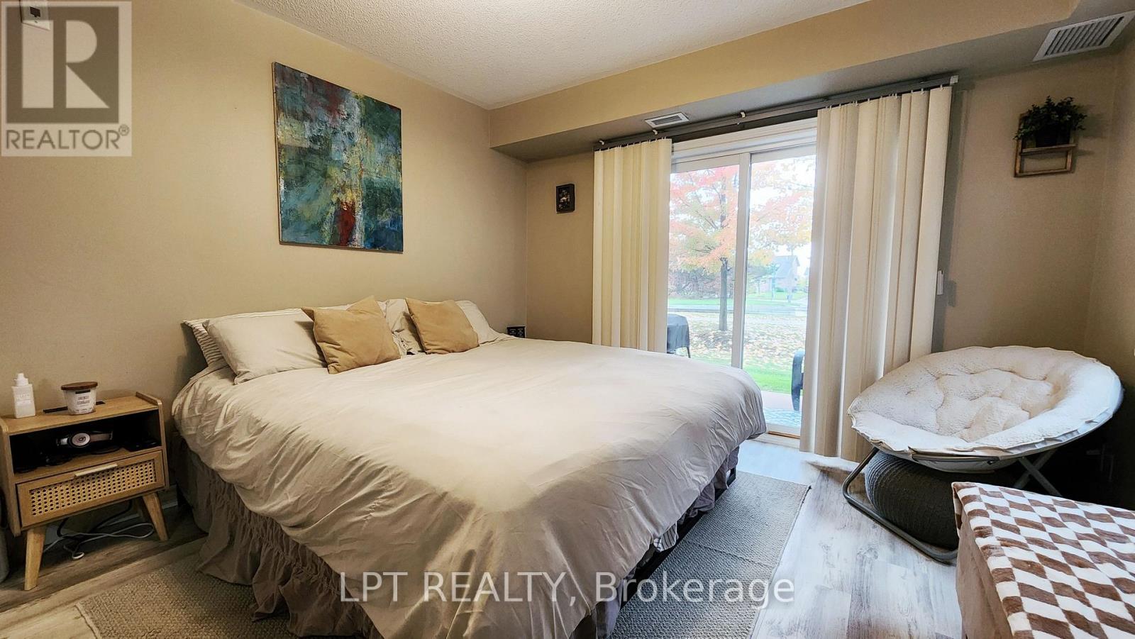 110 - 500 Mapleview Drive W, Barrie, Ontario  L4N 6C3 - Photo 11 - S12482965