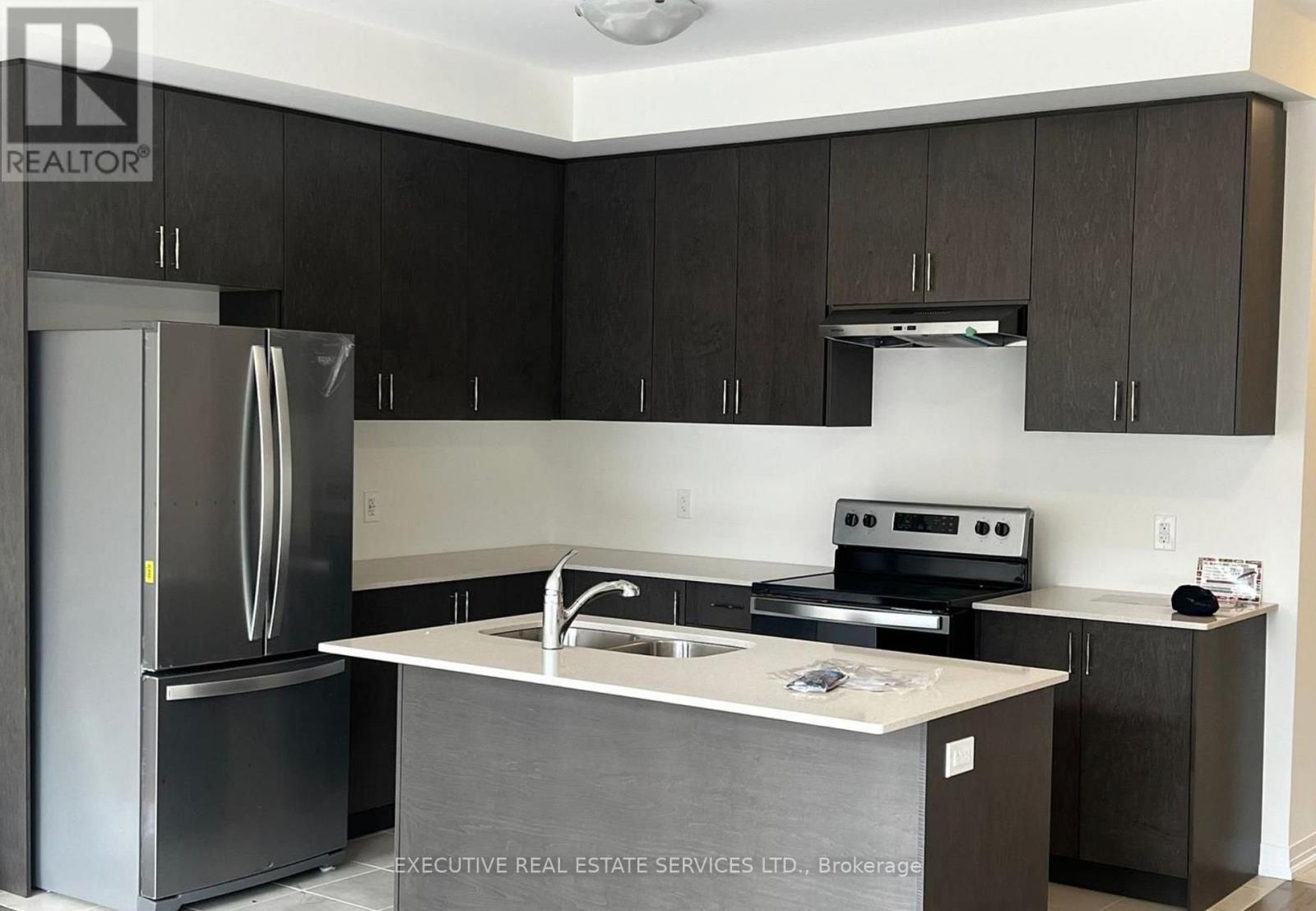 16 - 15 Blacklock Street, Cambridge, Ontario  N1S 0E6 - Photo 3 - X12483088